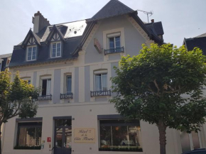 Отель Hôtel de la Côte Fleurie  Довиль